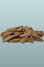 Natural Moroki Asgon Triple Super Quality burning oud agarwood for home fragrance and luxury aroma عود طبيعي موركي أزجون جودة ثلاثية ممتازة للبخور والعطور