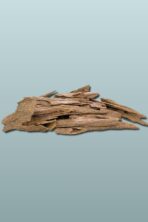 Natural Cambodian Triple Super Quality burning oud agarwood for home fragrance and luxury aroma عود طبيعي كمبودي جودة ثلاثية ممتازة للبخور والعطور